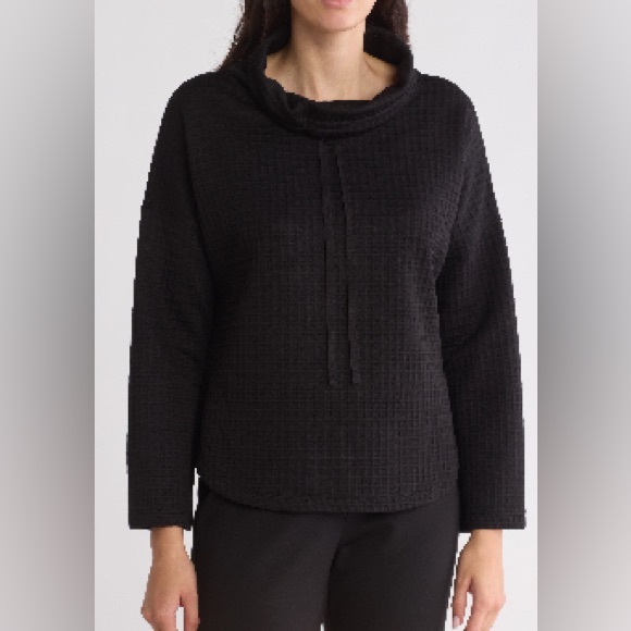 Max Studio Funnel Neck, Waffle Print Pullover. Size Med - Picture 1 of 10